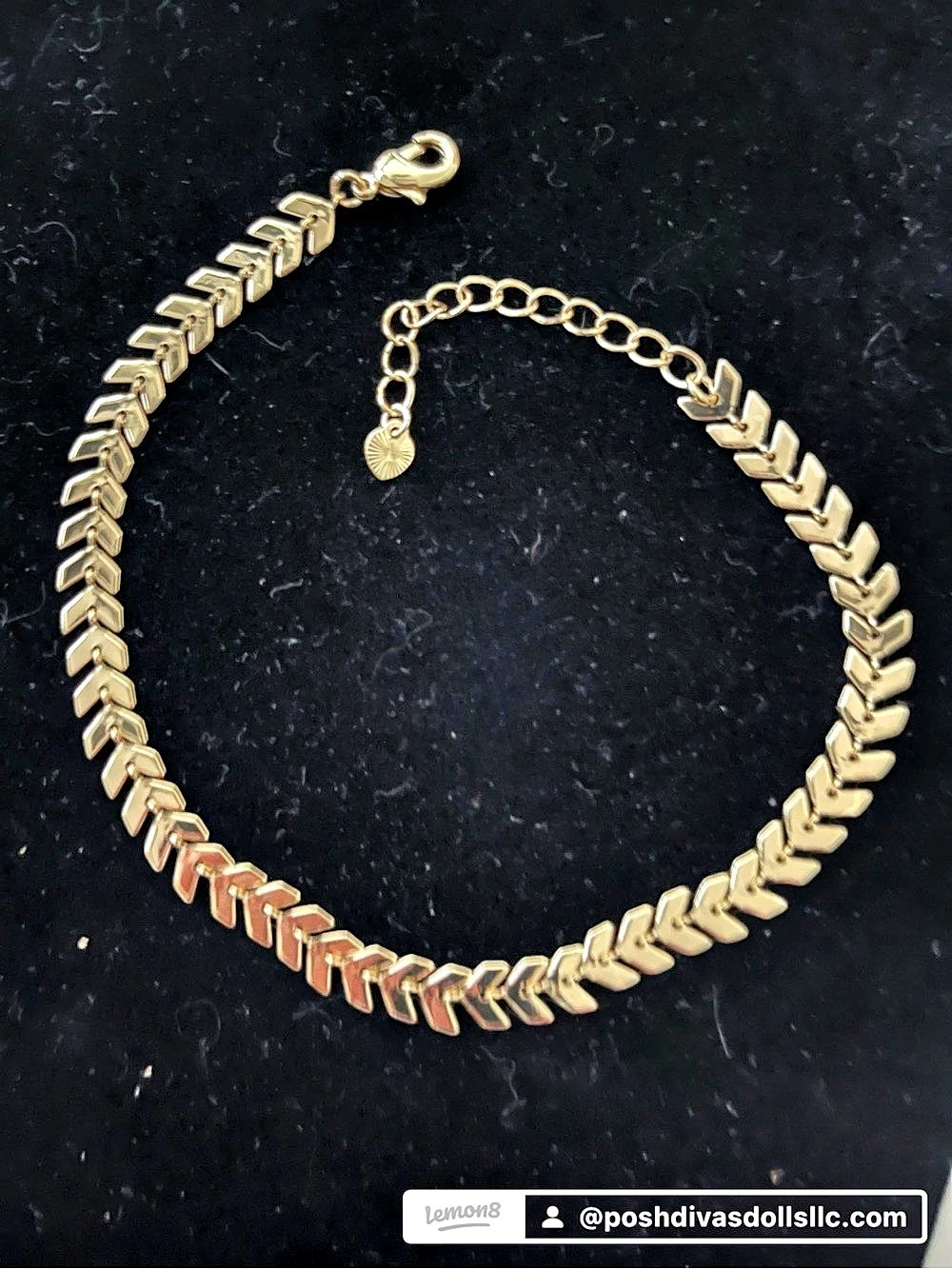 18K gold filled Chevron Anklet. Brand New.